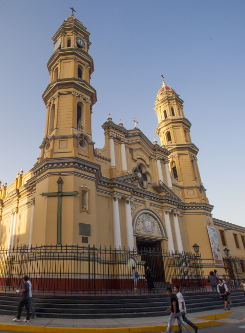 Ruta Corta del Papa León XIV - Half Day